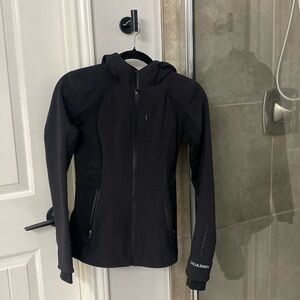 Lululemon cross chill jacket